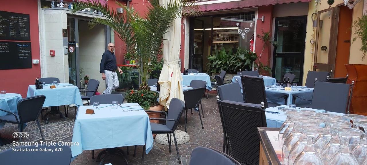 Hotel Danieli La Castellana Lago Di Garda Brenzone sul Garda Exterior foto